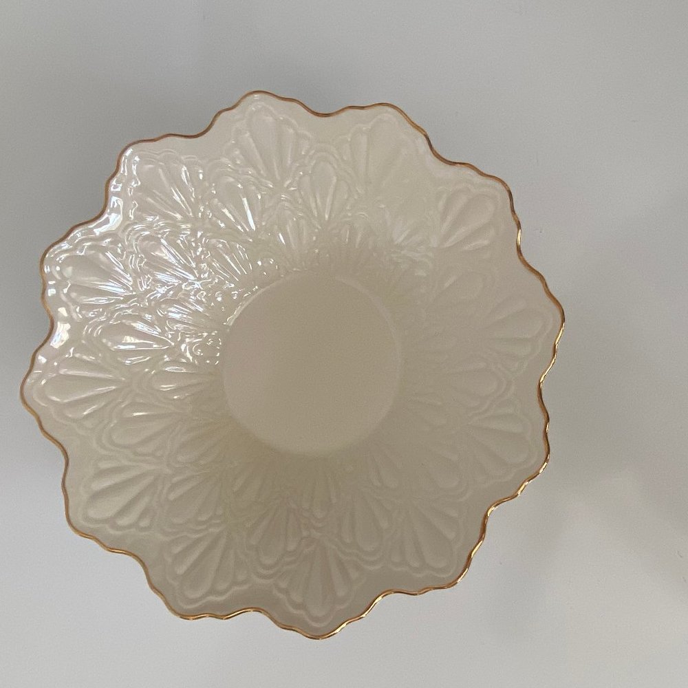 Lenox Jacquard Bowl 9.5" EUC